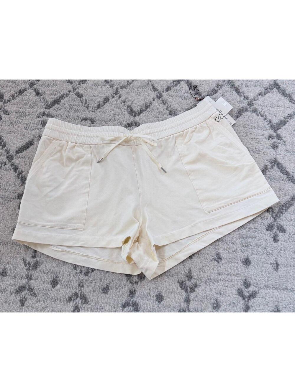 NWT CALIA by Carrie Underwood Journey Collection Mid-Rise Short XL Unbleached